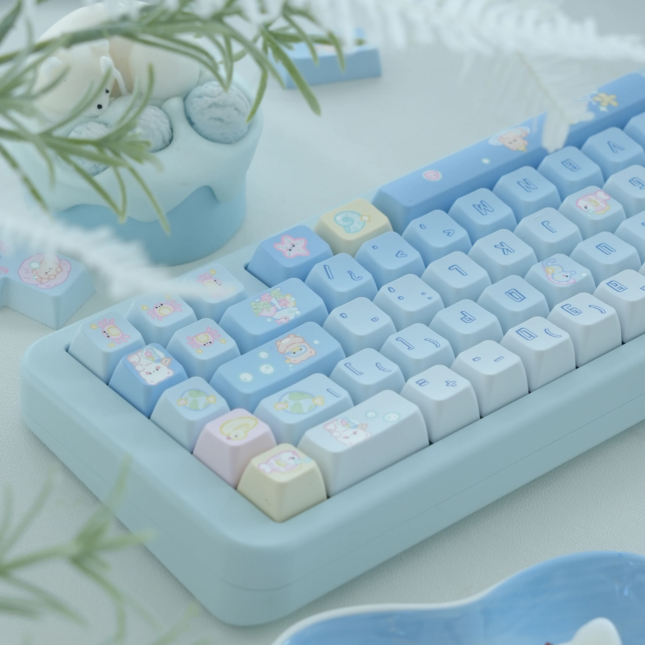 Xinghai bear keycap five-sided hot sublimation mda, FOA height PBT cute keyboard
Xinghai bear keycap five-sided hot sublimation mda, FOA height PBT cute keyboard