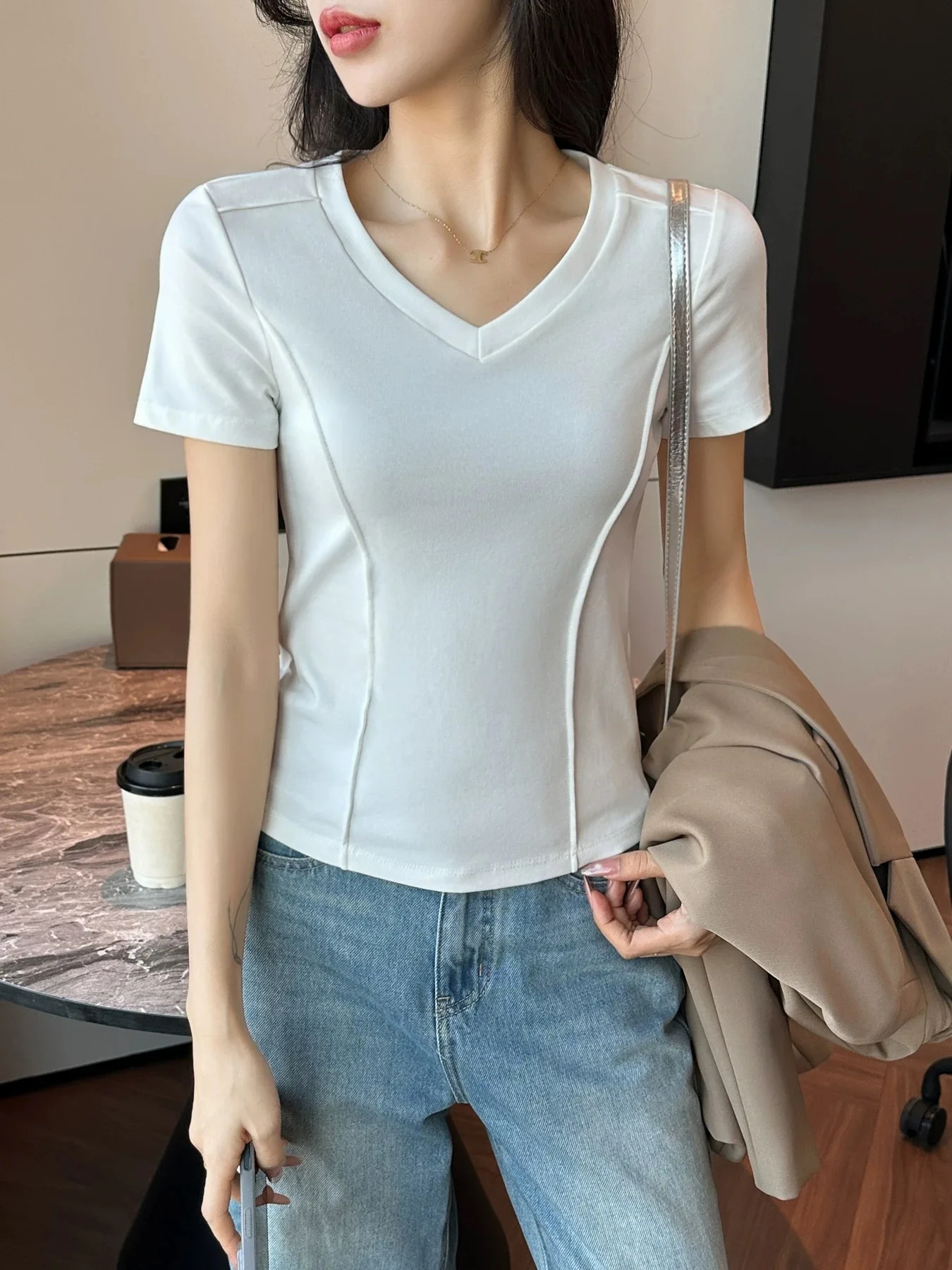 Slim Fit Short Sleeve T-Shirt Women's V-Neck Cotton 95 Summer New Style plus Size Versatile Color Fishbone Top
Slim Fit Short Sleeve T-Shirt Women's V-Neck Cotton 95 Summer New Style plus Size Versatile Color Fishbone Top