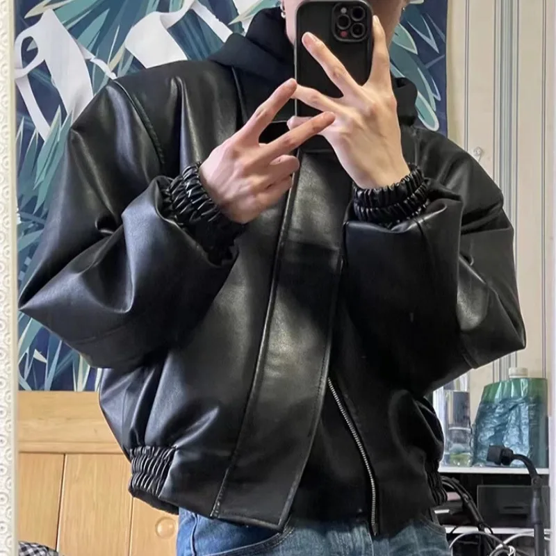 Clean Fit PU Leather Bomber Jacket Men Korean Fashion Short Leather Jacket Women Vintage Biker Coats Spring Autumn Outerwears
Clean Fit PU Leather Bomber Jacket Men Korean Fashion Short Leather Jacket Women Vintage Biker Coats Spring Autumn Outerwears