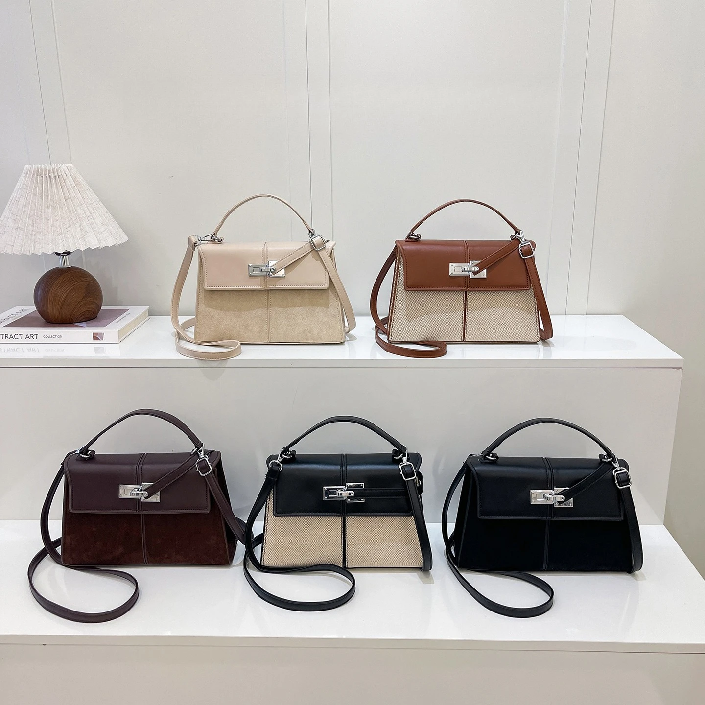 New design sense handbag small square bag high-grade white match light luxury single shoulder crossbody bag
New design sense handbag small square bag high-grade white match light luxury single shoulder crossbody bag