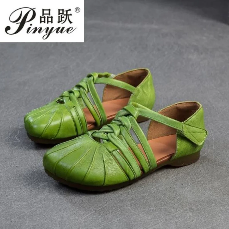 Женские кожаные туфли на мягкой подошве с накладками на носках, женские сандалии в ретро-стиле, верх из натуральной кожи, повседневные и удобные, сандалии для мам.
Женские кожаные туфли на мягкой подошве с накладками на носках, женские сандалии в ретро-стиле, верх из натуральной кожи, повседневные и удобные, сандалии для мам.