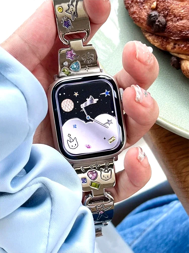 Cute Cat Glossy Metal Band For iWatch Ultra 10 9 8 7 42 45mm 46mm 49mm Diamond Bracelet Strap For Apple Watch 38mm 41mm 6 5 SE 4
Cute Cat Glossy Metal Band For iWatch Ultra 10 9 8 7 42 45mm 46mm 49mm Diamond Bracelet Strap For Apple Watch 38mm 41mm 6 5 SE 4