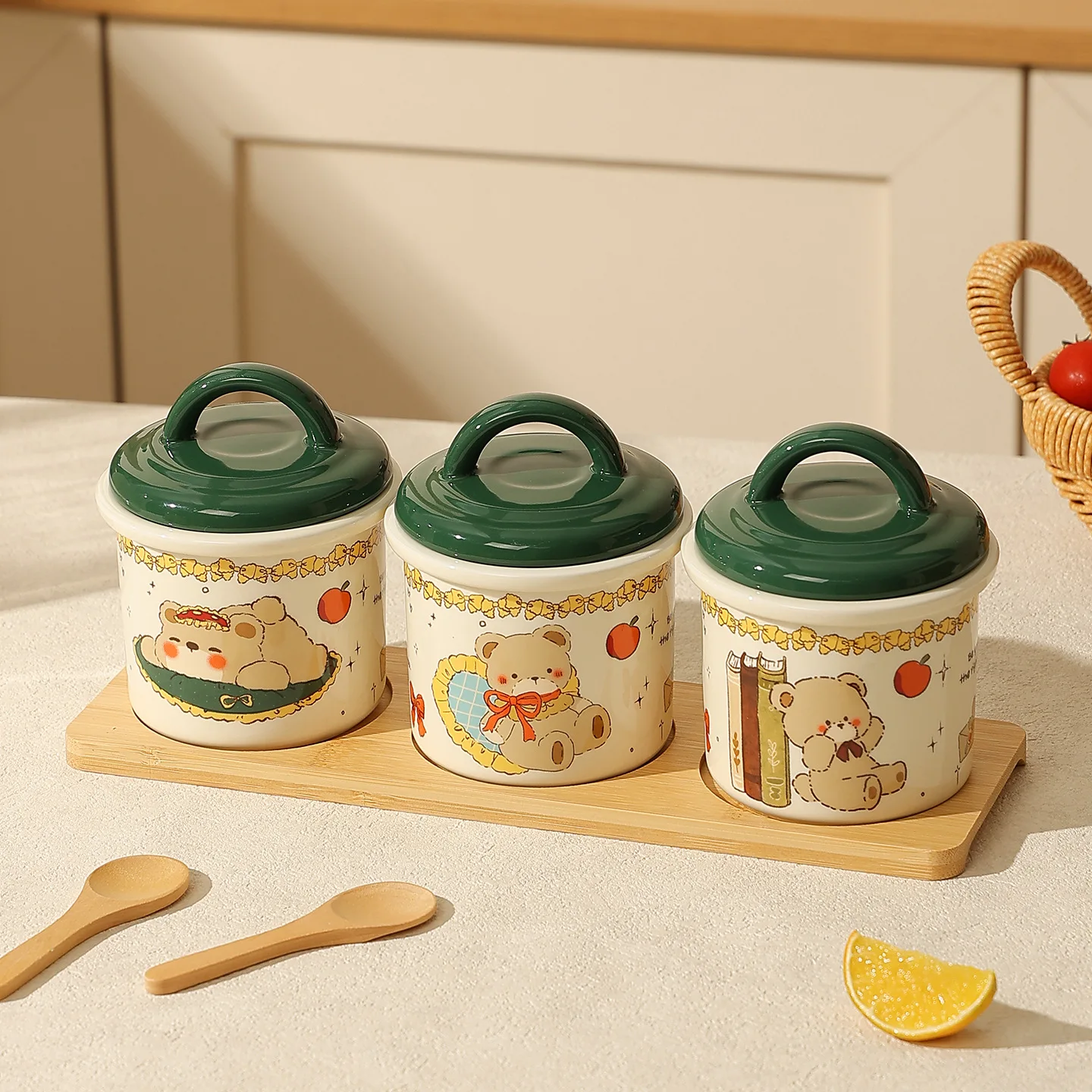 Mengqu ceramic seasoning jar household kitchen monosodium glutamate seasoning jar storage ******derglaze color seasoning jar
Mengqu ceramic seasoning jar household kitchen monosodium glutamate seasoning jar storage ******derglaze color seasoning jar