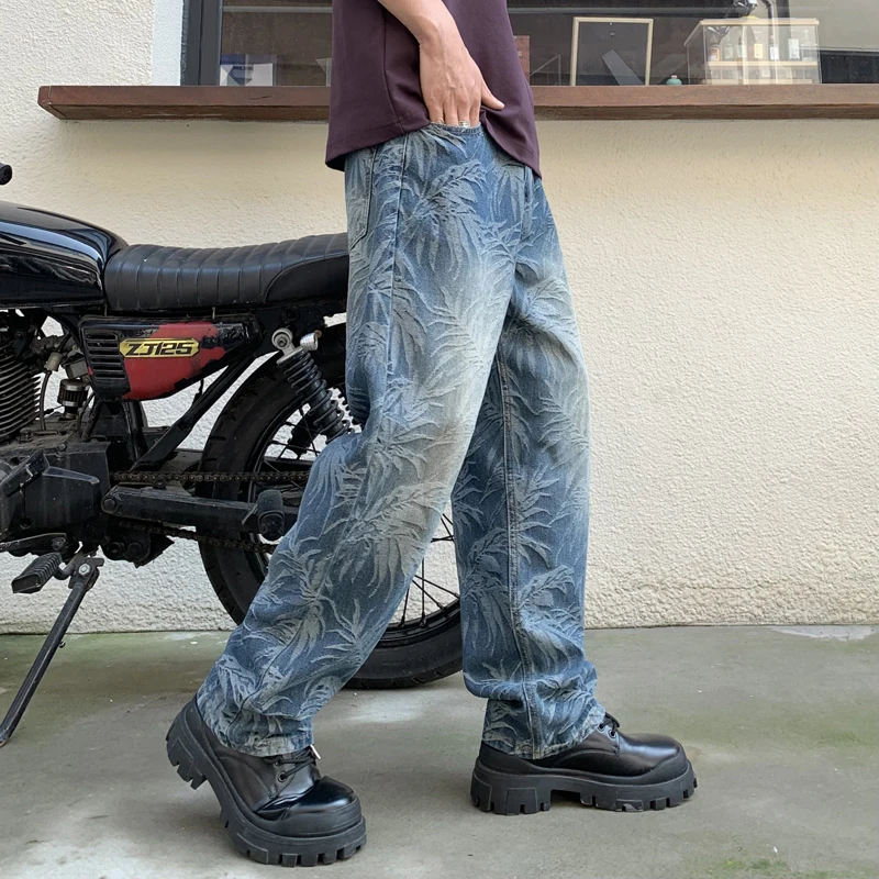 Fashionable printed loose jeans men's street hip-hop trendy Korean style leisure washed-out high-end straight wide-leg pants
Fashionable printed loose jeans men's street hip-hop trendy Korean style leisure washed-out high-end straight wide-leg pants