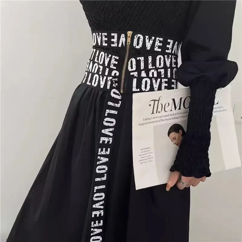 Women's Fashion Letter Elastic Corset Female Cummerbund Coat Waistband Dress Decration Wide Belt J229
Women's Fashion Letter Elastic Corset Female Cummerbund Coat Waistband Dress Decration Wide Belt J229