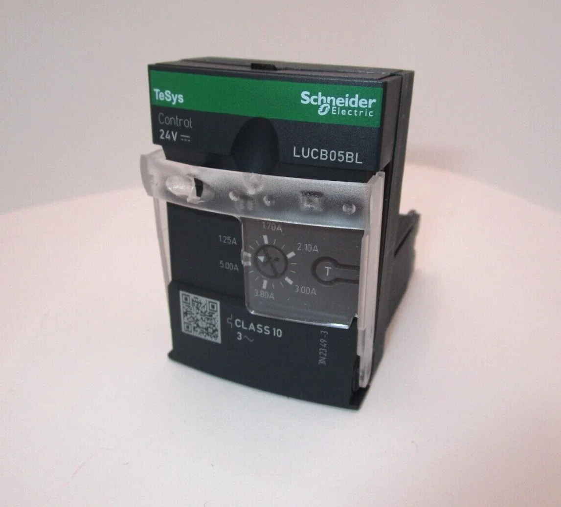 LUCB05BL Advanced control unit, Ultra, 3P, 1.25 to 5A, 690VAC, protection & diagnostic, class 10, 24VDC coil
LUCB05BL Advanced control unit, Ultra, 3P, 1.25 to 5A, 690VAC, protection & diagnostic, class 10, 24VDC coil