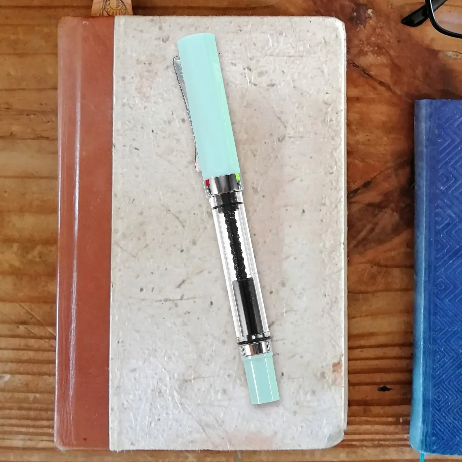 4 шт. прозрачных поршневых ручек с тонким пером 0,5 мм из нержавеющей стали, эргономичный дизайн для каллиграфии, рисования, письма, школы, офиса
4 шт. прозрачных поршневых ручек с тонким пером 0,5 мм из нержавеющей стали, эргономичный дизайн для каллиграфии, рисования, письма, школы, офиса