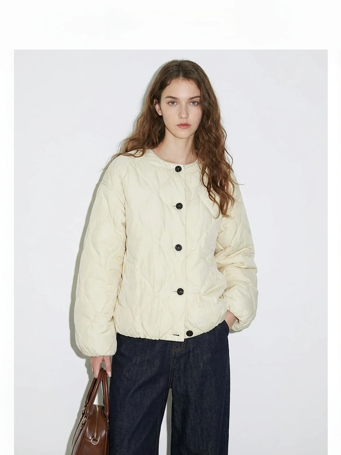 Minimalist Stylish Lightweight Padded Jacket round Neck Quilted Short Loose Slimming Warm Bread Style Women's down Coat
Minimalist Stylish Lightweight Padded Jacket round Neck Quilted Short Loose Slimming Warm Bread Style Women's down Coat