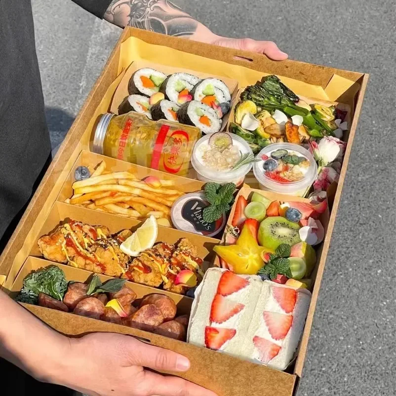 Disposable Camping Picnic Box Kraft Paper Baking Packaging Sushi Light Food One-time Packaging Box for Outdoor Picnics And Ca...
Disposable Camping Picnic Box Kraft Paper Baking Packaging Sushi Light Food One-time Packaging Box for Outdoor Picnics And Ca...