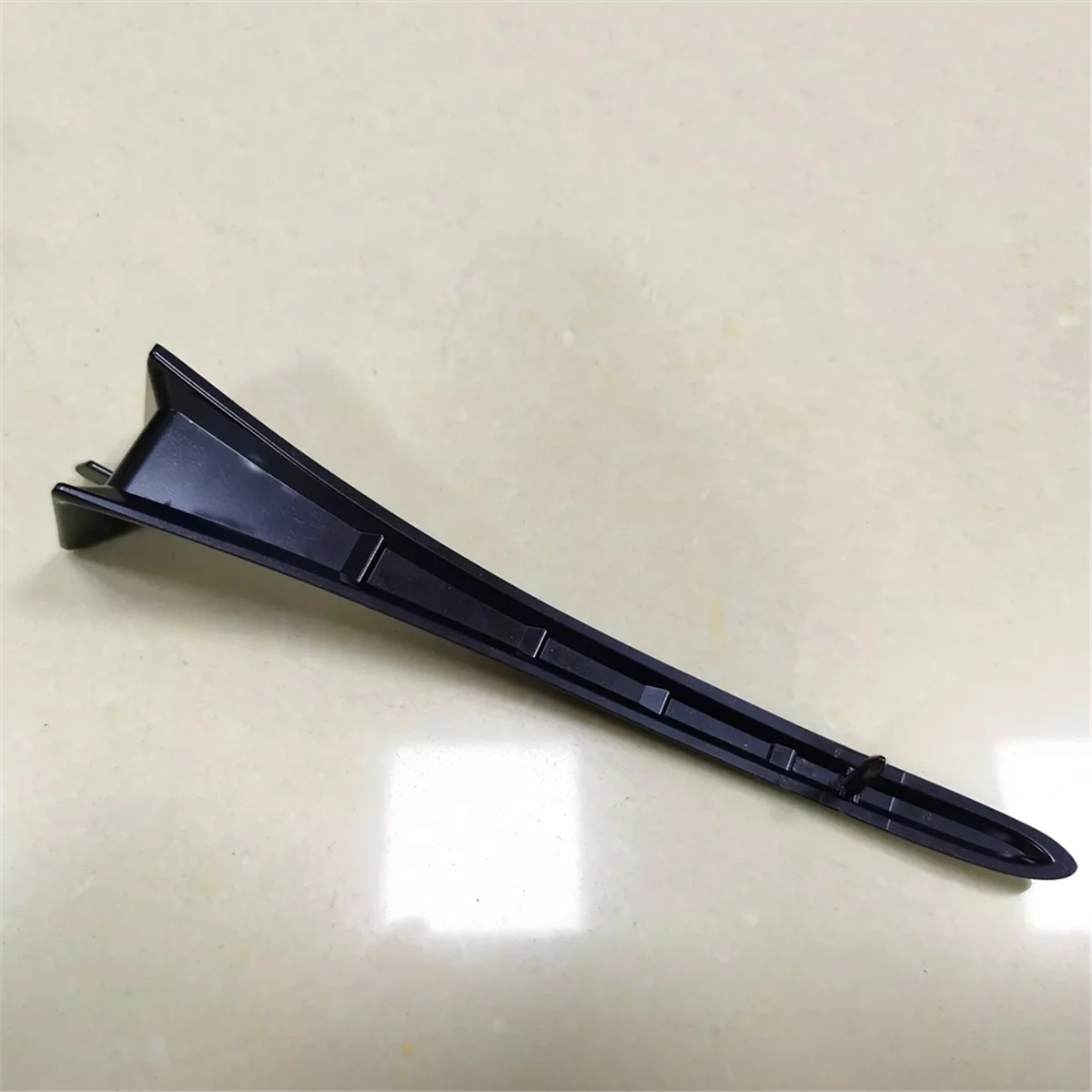 Black Top Headlight Cover Trim Spear Fit for Harley Road King FLHR Classic FLHRCJAS
Black Top Headlight Cover Trim Spear Fit for Harley Road King FLHR Classic FLHRCJAS