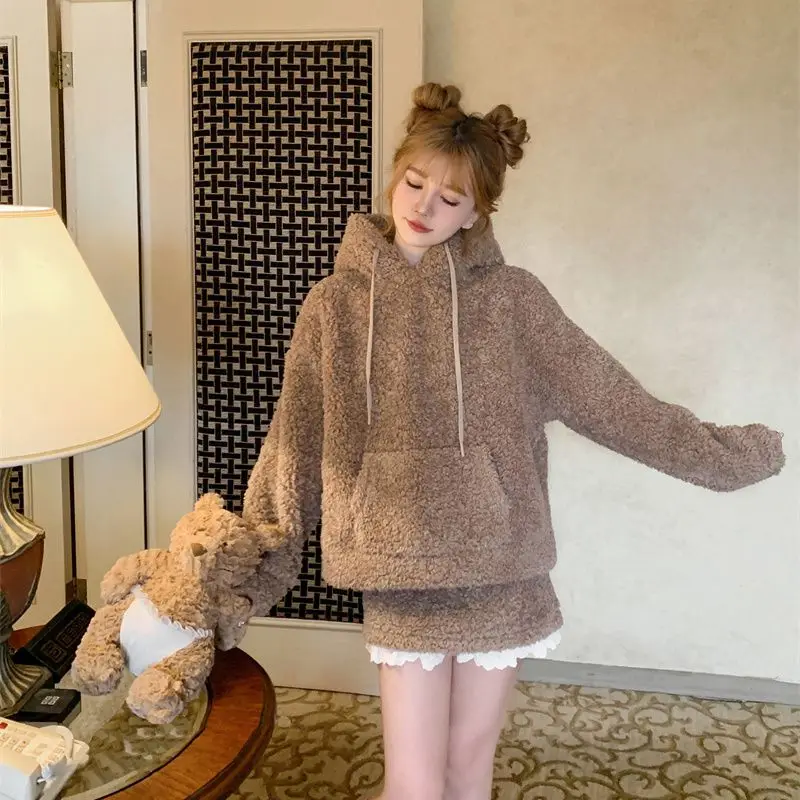 Sweet Hot Girl Suit Women's Autumn and Winter Hooded Sweatshirt Jacket High Waisted Short Skirt Two-piece Set Female Clothes
Sweet Hot Girl Suit Women's Autumn and Winter Hooded Sweatshirt Jacket High Waisted Short Skirt Two-piece Set Female Clothes