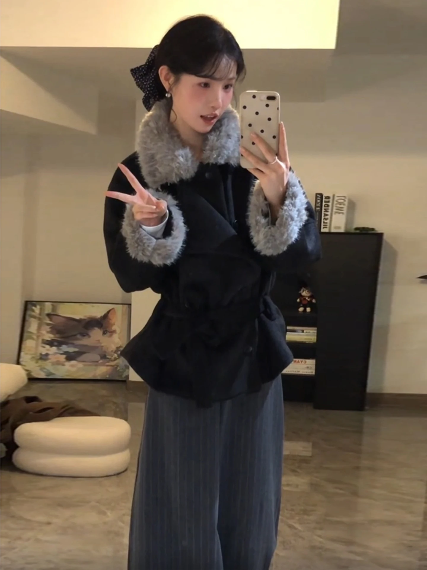 Hebe Sle Women's Bla Wool Collar Coat ort Outerwear Korean Loose Fit Button Detail Plu Feel Autumn Winter New Arrival
Hebe Sle Women's Bla Wool Collar Coat ort Outerwear Korean Loose Fit Button Detail Plu Feel Autumn Winter New Arrival