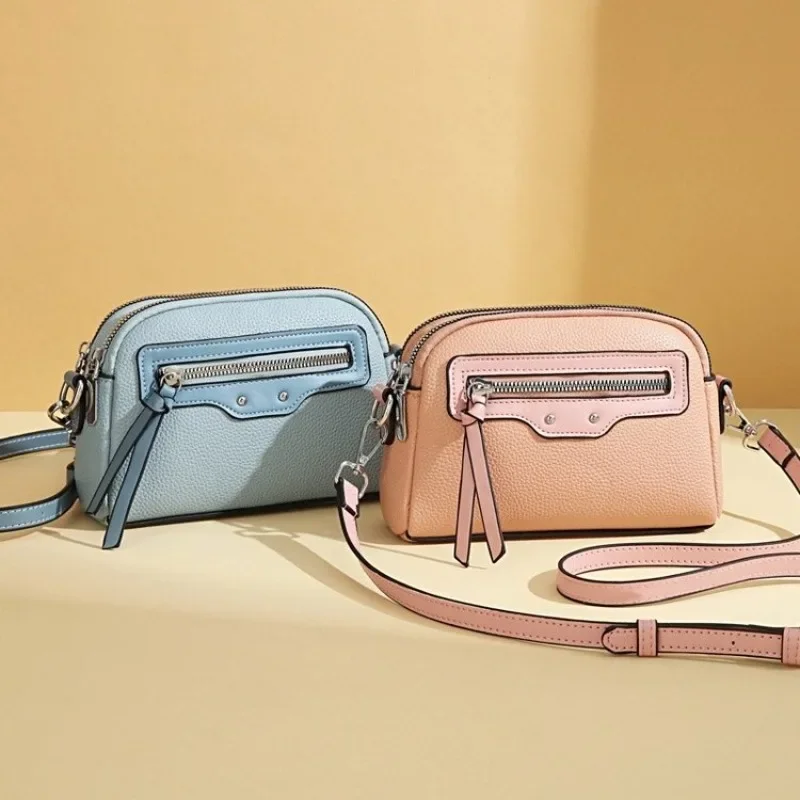 Luxury Brand Women's Elegant Leather Crossbody Bag, Famous Designer Shoulder Handbag, Popular Classic Messenger Tote
Luxury Brand Women's Elegant Leather Crossbody Bag, Famous Designer Shoulder Handbag, Popular Classic Messenger Tote