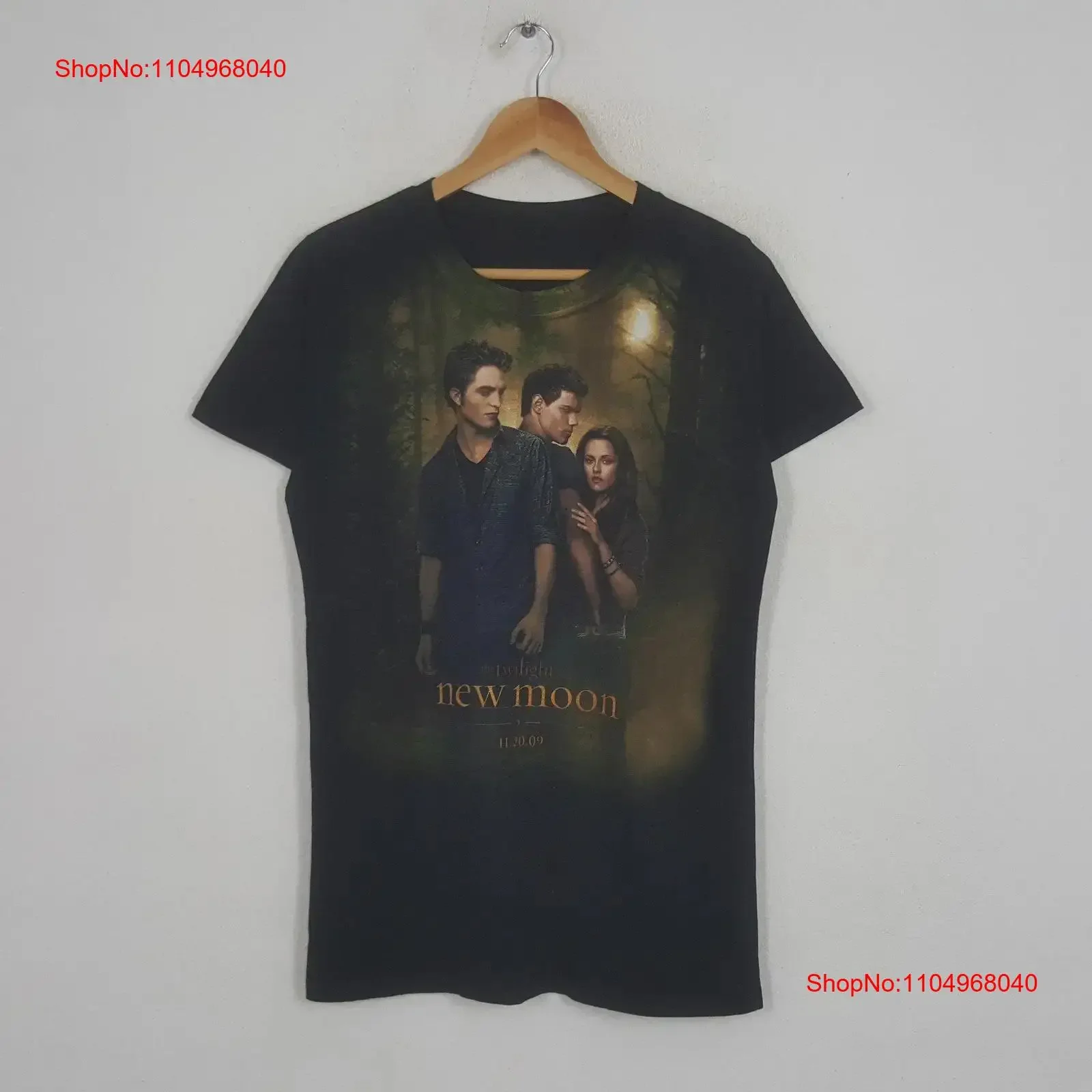 Vintage The Twilight Saga New Moon American Movie T Shirt vintage Washed Casual Unisex Breathable Top For Everyday Wear
Vintage The Twilight Saga New Moon American Movie T Shirt vintage Washed Casual Unisex Breathable Top For Everyday Wear
