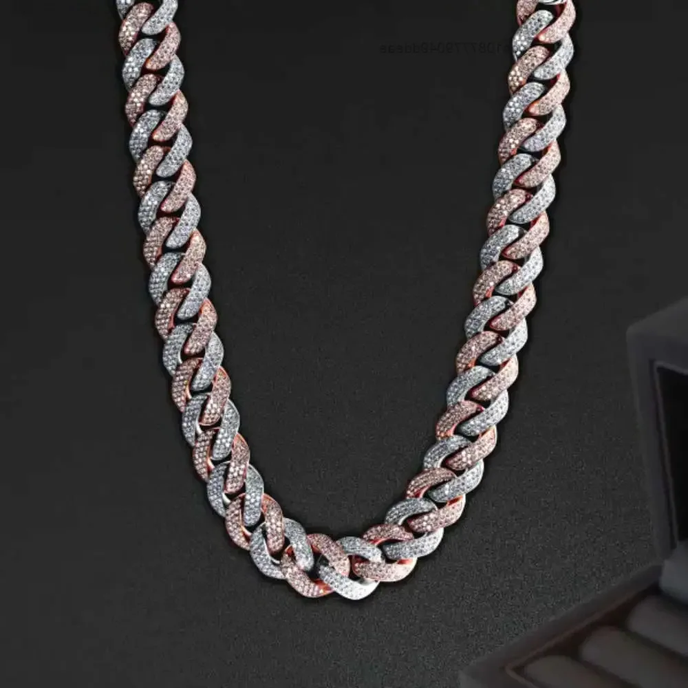 Top Quality Top Quality Round Cut Moissanite Chain Gold Plated 925 Sterling Silver Chain 18mm Iced Out Hip Hop Two Tone Chain
Top Quality Top Quality Round Cut Moissanite Chain Gold Plated 925 Sterling Silver Chain 18mm Iced Out Hip Hop Two Tone Chain