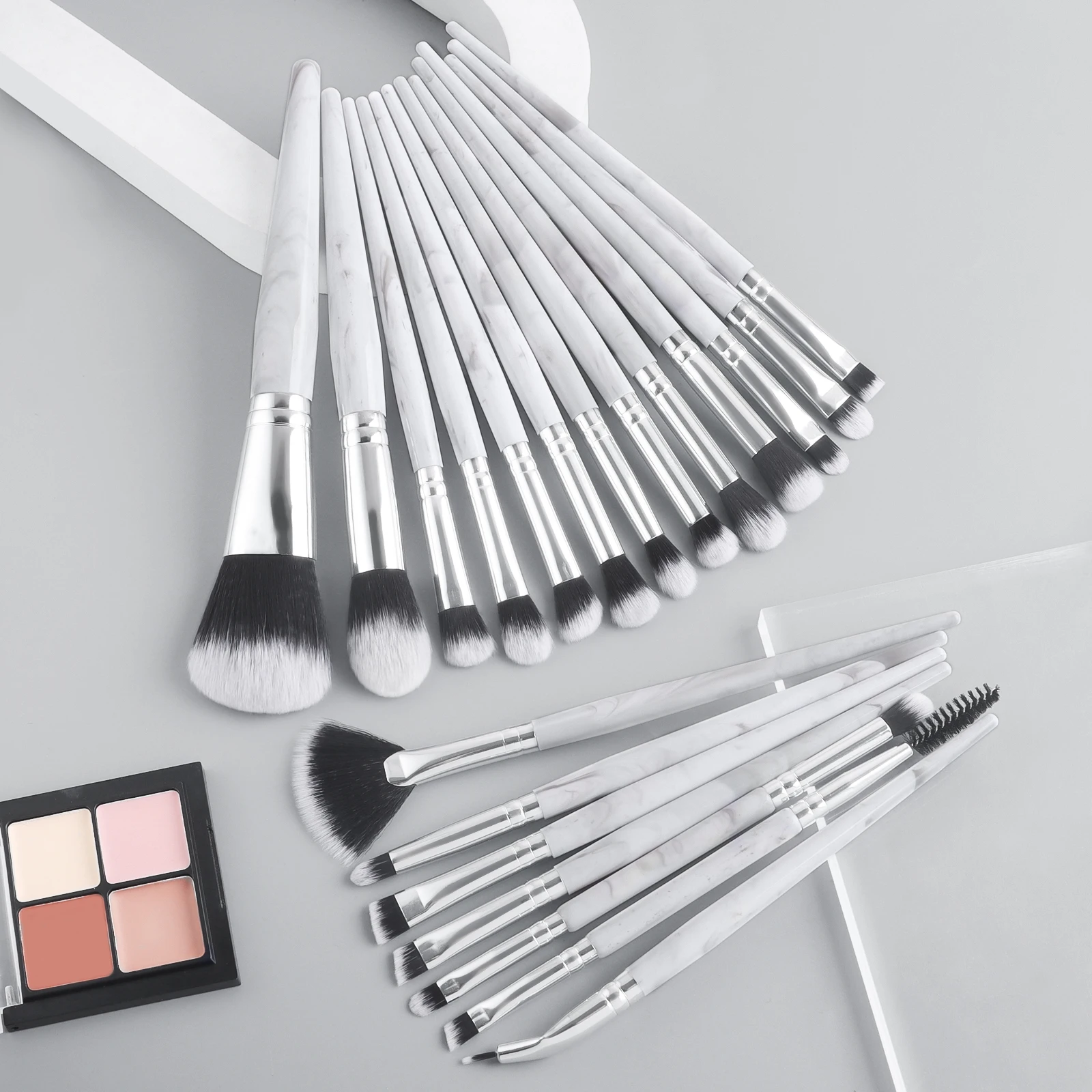 NEW 20PCS Makeup Brushes Set Soft Fluffy Foundation Blush Powder Eyeshadow Blending Female Cosmetics Beauty Tool Christmas gift
NEW 20PCS Makeup Brushes Set Soft Fluffy Foundation Blush Powder Eyeshadow Blending Female Cosmetics Beauty Tool Christmas gift