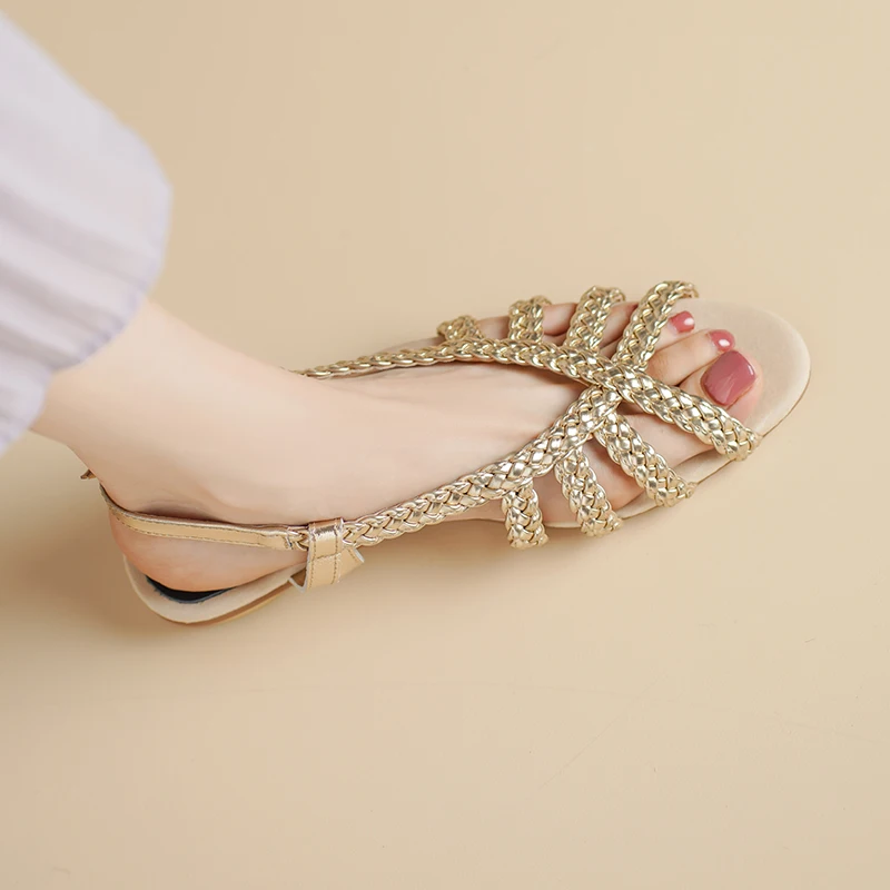 Handmade Genuine Leather Cowhide Gladiator Women's Shoes,Weave Hollow Out Low Heel Flat Women Sandals
Handmade Genuine Leather Cowhide Gladiator Women's Shoes,Weave Hollow Out Low Heel Flat Women Sandals