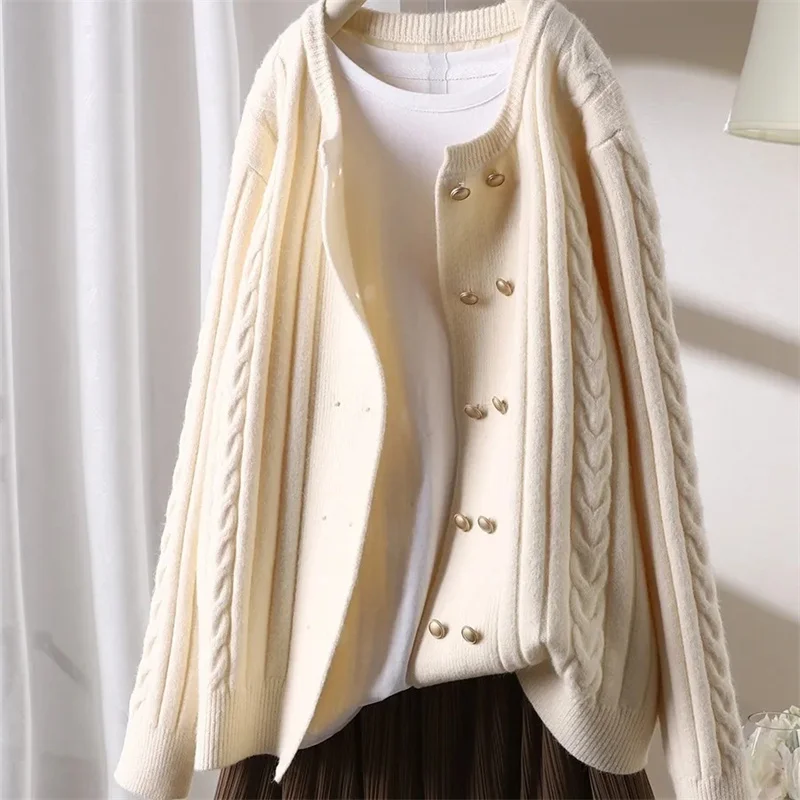 Sweater Autumn 2023 New O-Neck Double Breasted Solid Color Simple Knit Cardigan Women's Loose and Lazy Style Versatile Sweater
Sweater Autumn 2023 New O-Neck Double Breasted Solid Color Simple Knit Cardigan Women's Loose and Lazy Style Versatile Sweater
