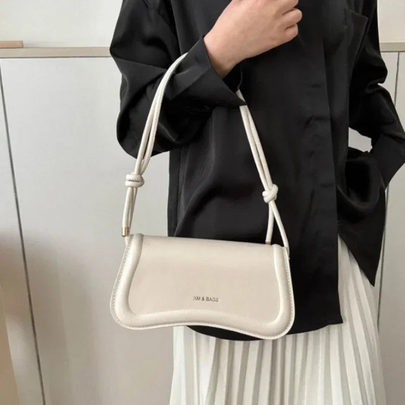 2025 Ladies PU Leather Shoulder Crossbody Bags Women Underarm Bags Solid Color Small Top-handle Bags Purse Female Daily Handbag
2025 Ladies PU Leather Shoulder Crossbody Bags Women Underarm Bags Solid Color Small Top-handle Bags Purse Female Daily Handbag