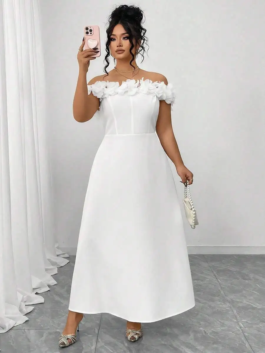 Plus Size Elegant White Off Shoulder A-Line Dress With 3D Floral Decoration
Plus Size Elegant White Off Shoulder A-Line Dress With 3D Floral Decoration