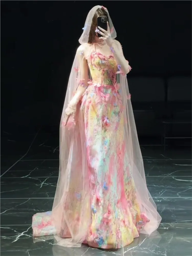 A new floral dress for banquet host in niche morning gown
A new floral dress for banquet host in niche morning gown