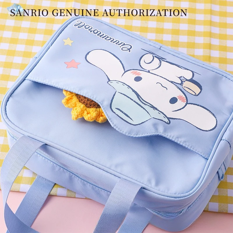 Cute Kawaii Large Capacity Layered Makeup Bag for Girls Travel Cosmetic Pouch with Lovely KT Cat Cartoon Design
Cute Kawaii Large Capacity Layered Makeup Bag for Girls Travel Cosmetic Pouch with Lovely KT Cat Cartoon Design
