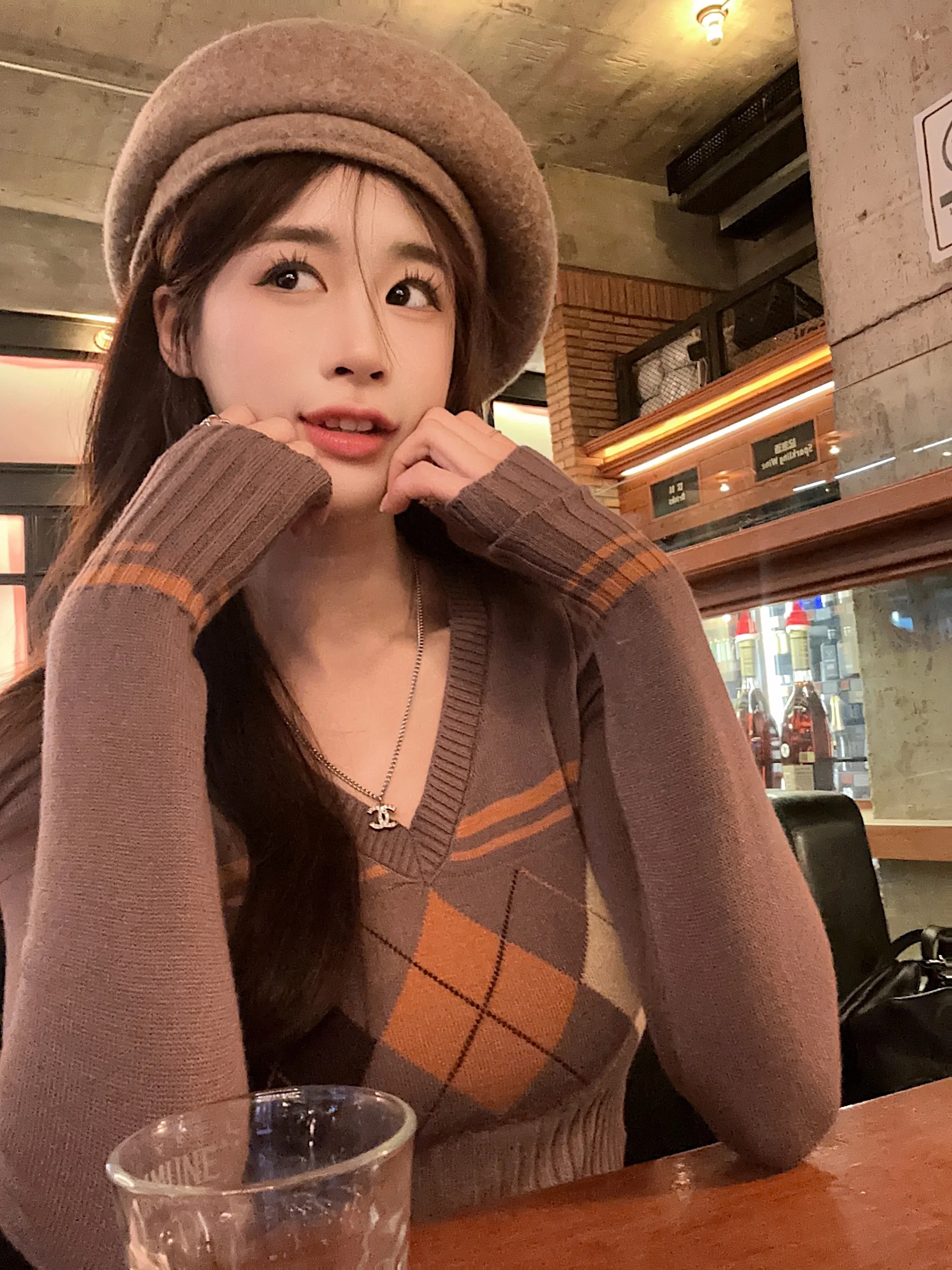 Retro American Knitted Long Sve V-Ne Color Blo Slimming Waist Design for Women Autumn Winter Faion Commute Sle
Retro American Knitted Long Sve V-Ne Color Blo Slimming Waist Design for Women Autumn Winter Faion Commute Sle