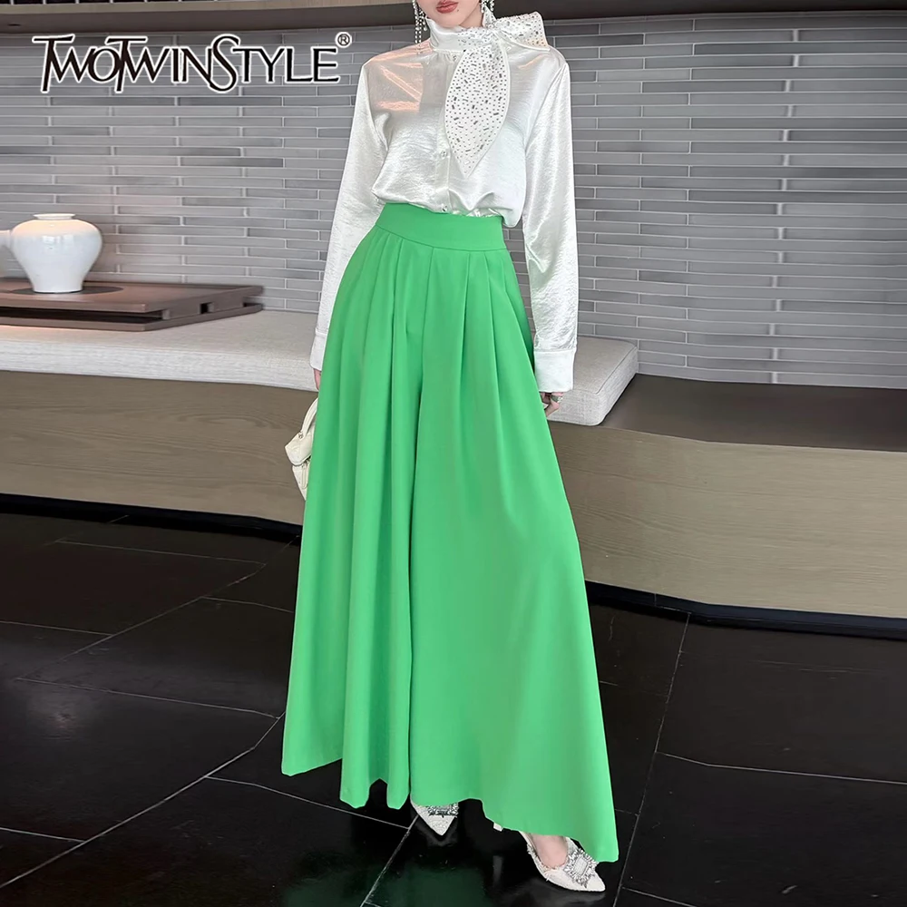 TWOTWINSTYLE Solid Spliced Diamonds Two Piece Set Female Turtleneck Long Sleeve Shirt Elegant Luxury Women's Skirt Set Autumn
TWOTWINSTYLE Solid Spliced Diamonds Two Piece Set Female Turtleneck Long Sleeve Shirt Elegant Luxury Women's Skirt Set Autumn