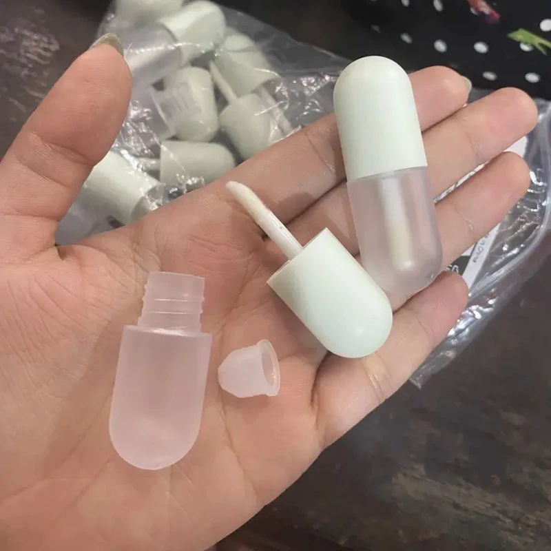 Многоразовые мини-тюбики для блеска для губ, бальзама, масла для губ, прозрачные контейнеры для помады, аксессуары для макияжа, 15 шт., 5 мл
Многоразовые мини-тюбики для блеска для губ, бальзама, масла для губ, прозрачные контейнеры для помады, аксессуары для макияжа, 15 шт., 5 мл