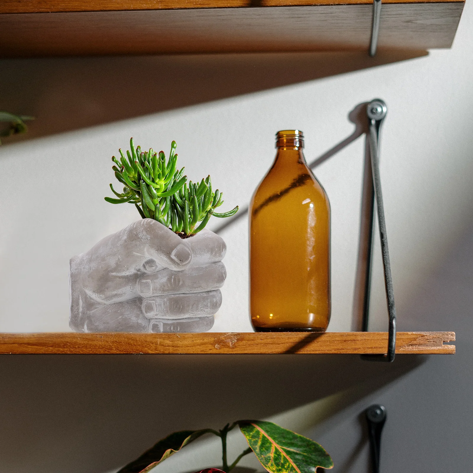 Palm Planter Vase Cement Flowerpot Succulents Fist-shaped Concrete Creative Gardening
Palm Planter Vase Cement Flowerpot Succulents Fist-shaped Concrete Creative Gardening