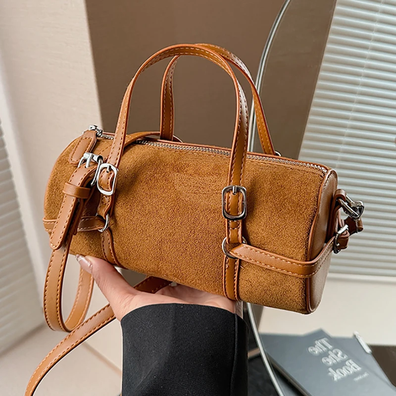 2026 Winter Small Retro Suede Leather Crossbody Bag Trend Female Brand Design Solid Color Handbags and Purses Women Shoulder Bag
2026 Winter Small Retro Suede Leather Crossbody Bag Trend Female Brand Design Solid Color Handbags and Purses Women Shoulder Bag