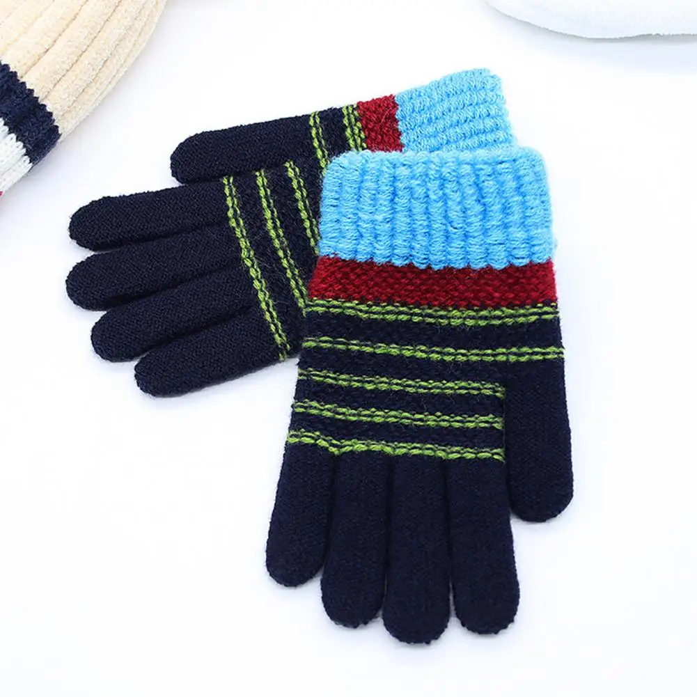 Breathable Gloves Soft Plush Gloves Soft Warm Kids Winter Gloves with Elastic Knitted Design Anti-slip Sweat Absorbing Colorful
Breathable Gloves Soft Plush Gloves Soft Warm Kids Winter Gloves with Elastic Knitted Design Anti-slip Sweat Absorbing Colorful