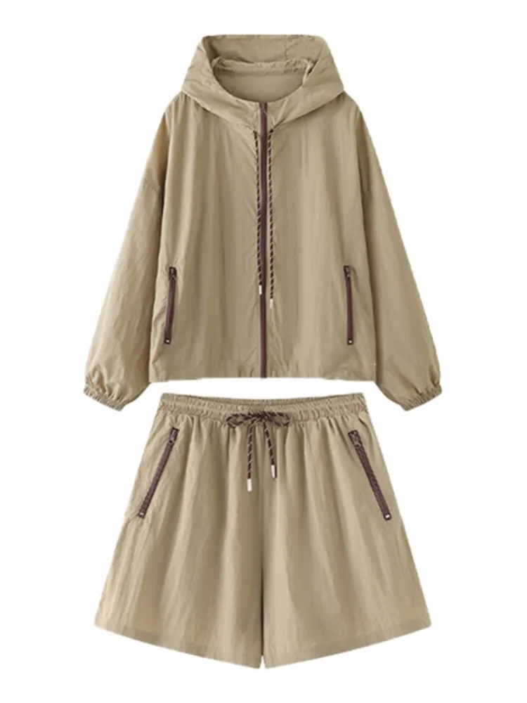 Thin Nylon Zipper Jacket And Shorts Casual Spring Summer Outfits Loose Hooded Outerwear + Drawsring Shorts Two Piece Set 2025
Thin Nylon Zipper Jacket And Shorts Casual Spring Summer Outfits Loose Hooded Outerwear + Drawsring Shorts Two Piece Set 2025