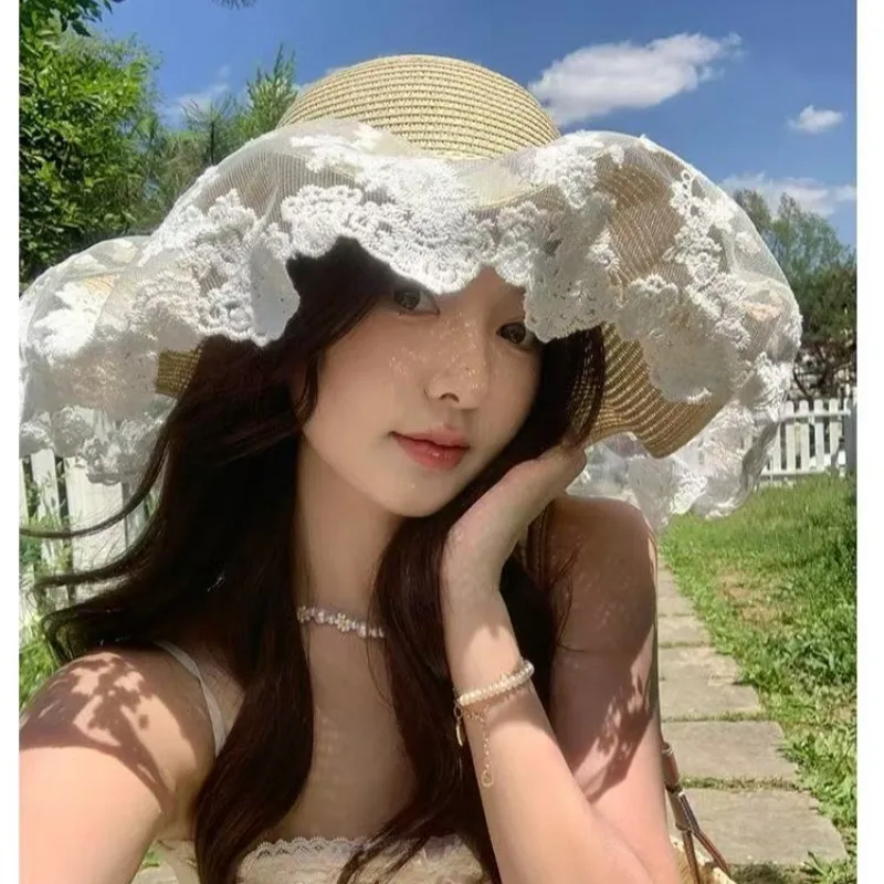 1pcs Large Brim Women Straw Hat Summer Sun Protection Lace Bowknot Wave Edge Sweet Beach Sunscreen Cap
1pcs Large Brim Women Straw Hat Summer Sun Protection Lace Bowknot Wave Edge Sweet Beach Sunscreen Cap