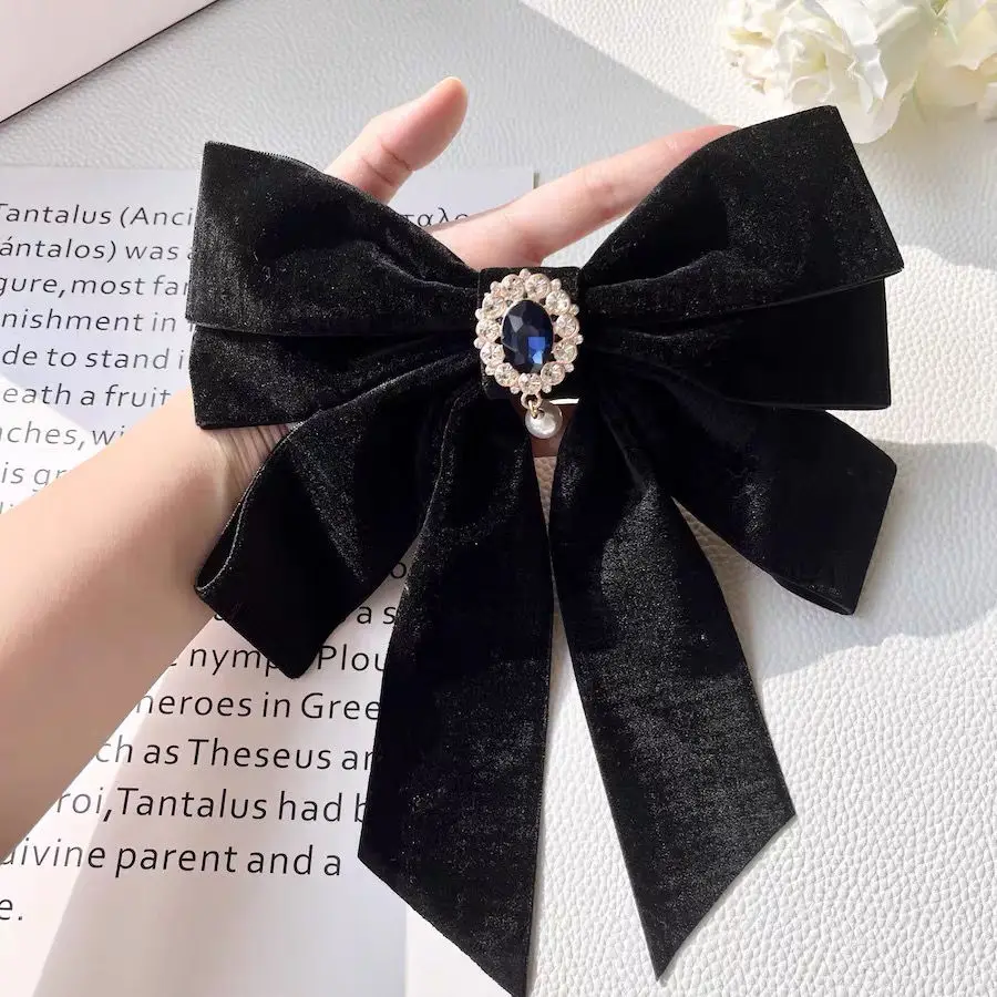 Retro Velvet Bow Tie for Women's Clothing Black Korean College Style Accessories Crystal Brooch Anime Cosplay Collar Flower Pins
Retro Velvet Bow Tie for Women's Clothing Black Korean College Style Accessories Crystal Brooch Anime Cosplay Collar Flower Pins