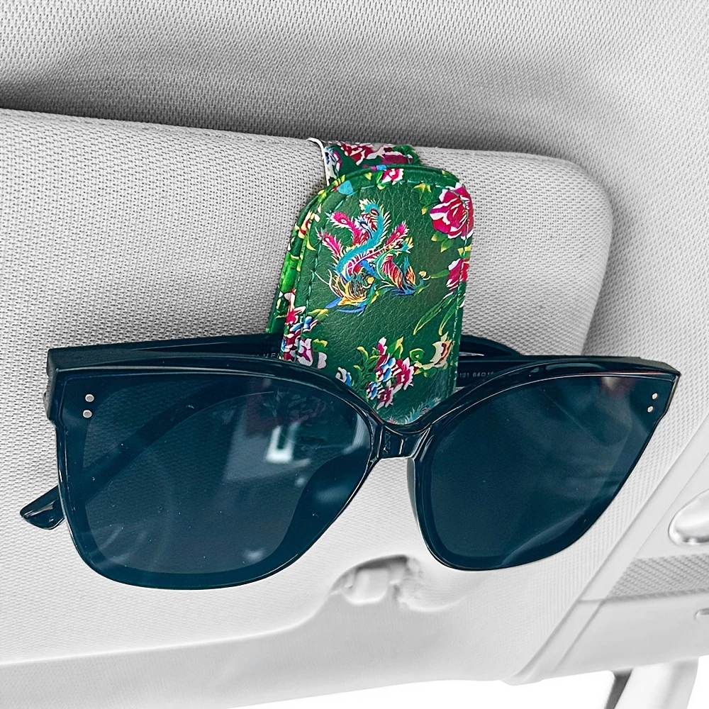 Stylish Pattern Car Sunglasses Holder for Car Sunshades Magnetic Sun Visor glasses Holder Ticket Clip interior Accessories
Stylish Pattern Car Sunglasses Holder for Car Sunshades Magnetic Sun Visor glasses Holder Ticket Clip interior Accessories