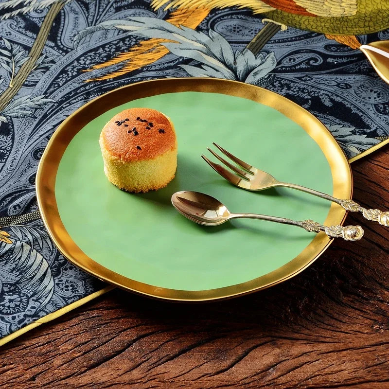 Nordic minimalist gold-plated glazed ceramic dining plate, food plate, fruit plate, flat plate, Western food plate
Nordic minimalist gold-plated glazed ceramic dining plate, food plate, fruit plate, flat plate, Western food plate