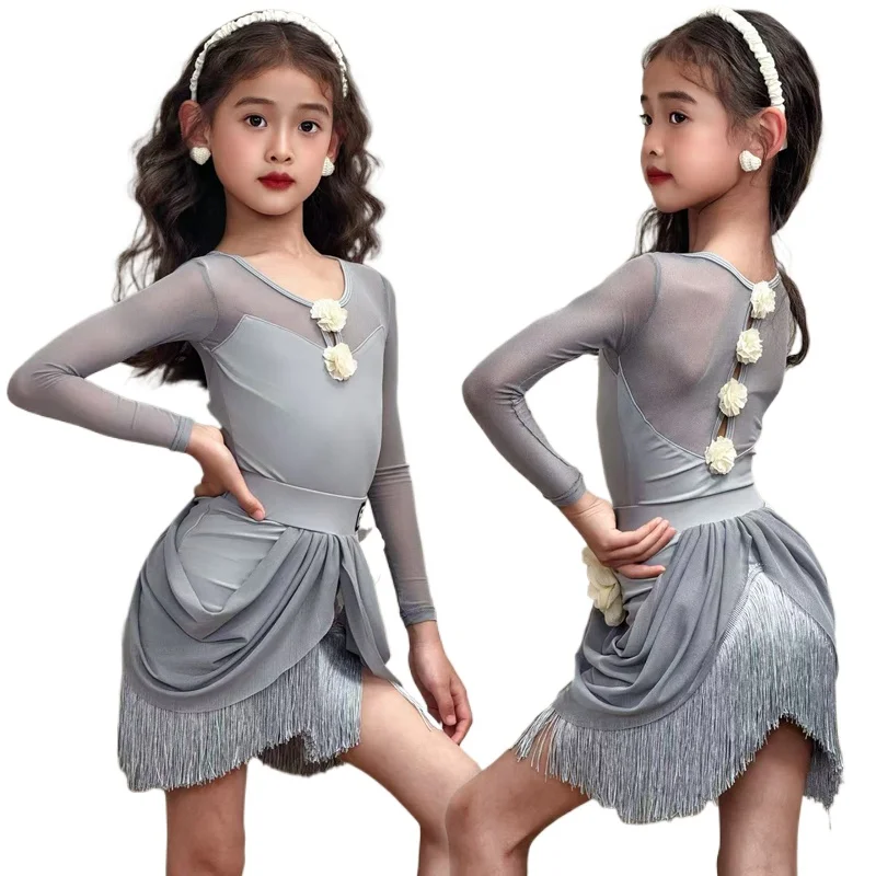 Latin dance costumes for children new high-end practice wear girls tassel professional trainingperformance clothingTwo-piece set
Latin dance costumes for children new high-end practice wear girls tassel professional trainingperformance clothingTwo-piece set