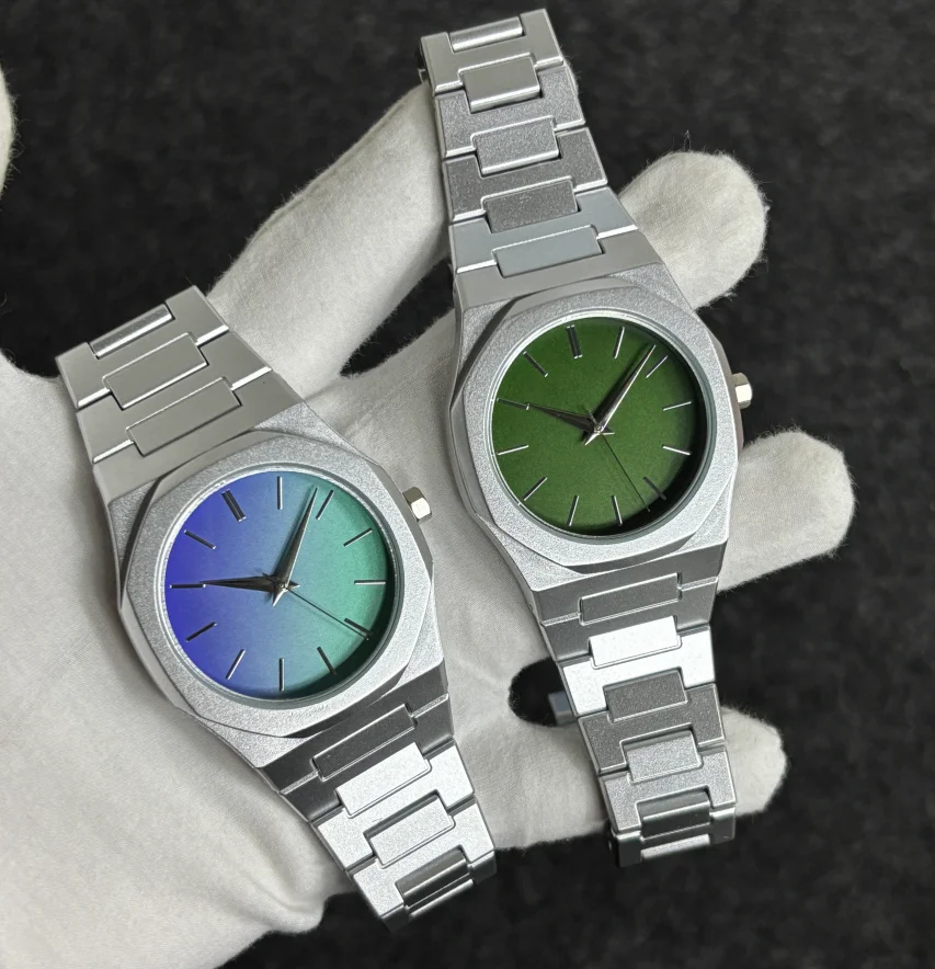 Luxurious Star Sky quartz dial plastic strap watch - lightweight and comfortable to wear, suitable for both men and women as a c
Luxurious Star Sky quartz dial plastic strap watch - lightweight and comfortable to wear, suitable for both men and women as a c