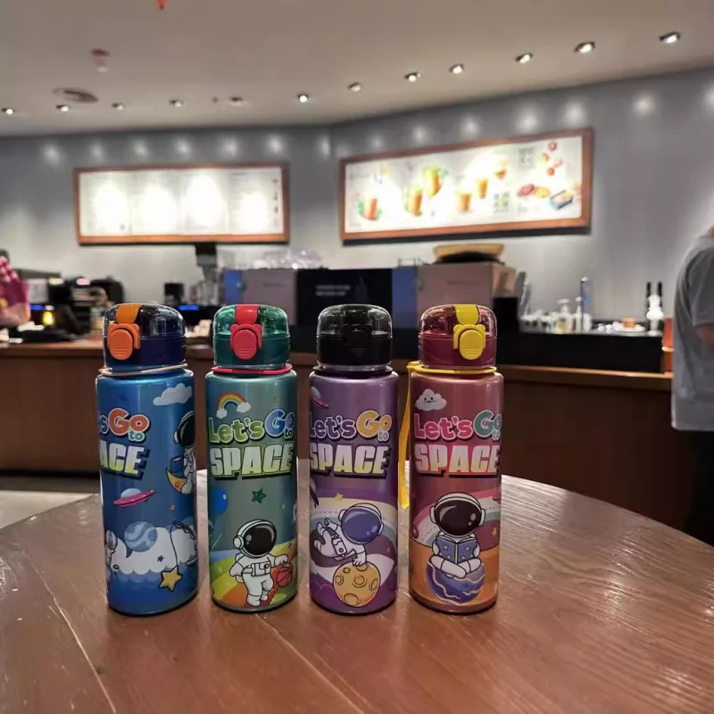 700ml Straight Plastic Space Water Bottle for Students Simple Cartoon Astronaut Outdoor Portable Water Cup
700ml Straight Plastic Space Water Bottle for Students Simple Cartoon Astronaut Outdoor Portable Water Cup