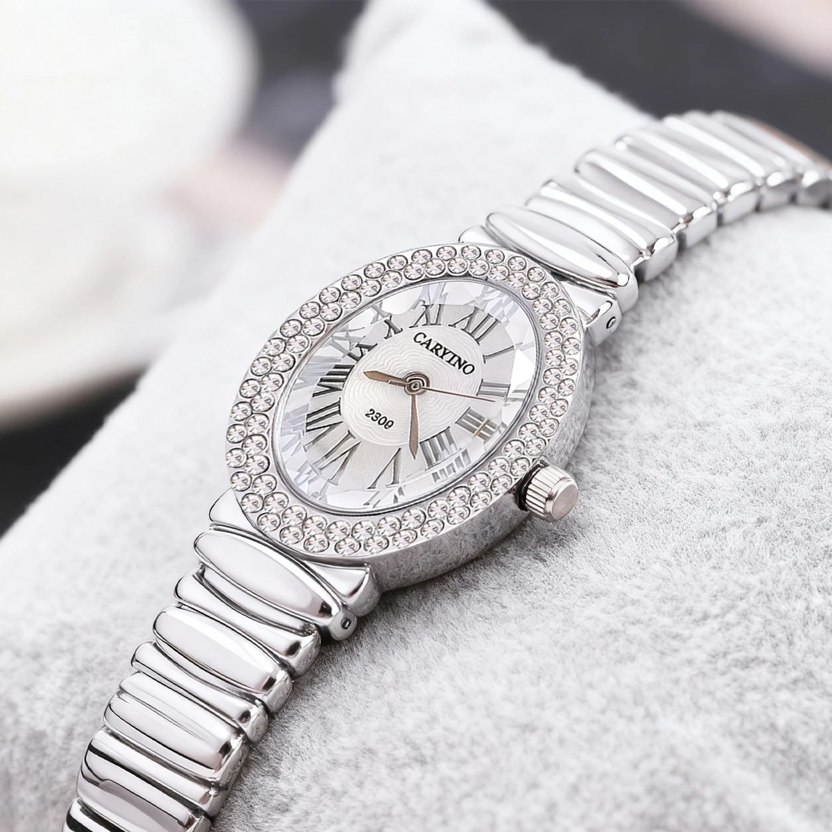 Women's stylish and luxurious diamond-encrusted quartz watch Oval dial for everyday wear, dates, anniversaries, Christmas gifts
Women's stylish and luxurious diamond-encrusted quartz watch Oval dial for everyday wear, dates, anniversaries, Christmas gifts
