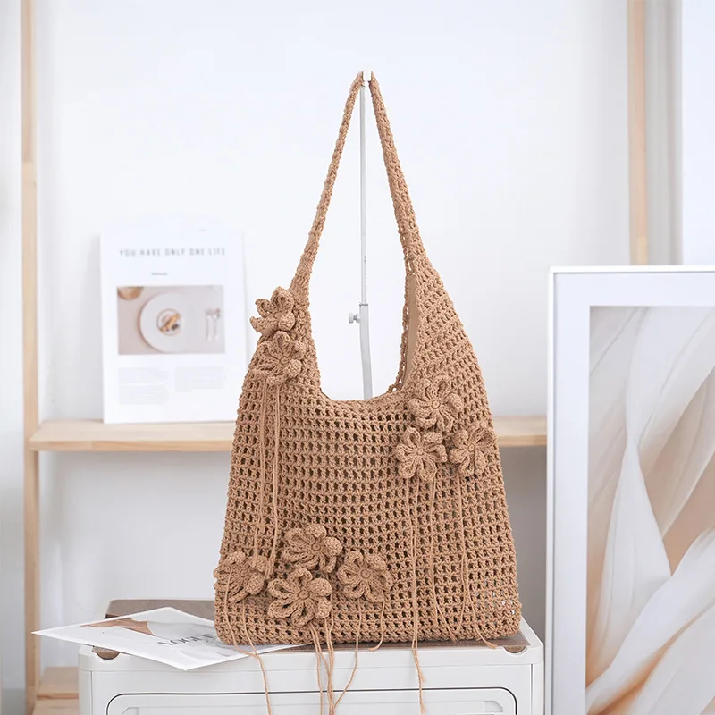Handwoven Shoulder Bag Women Summer Hollow Flower Cotton Thread Straw Large Tote Bag
Handwoven Shoulder Bag Women Summer Hollow Flower Cotton Thread Straw Large Tote Bag