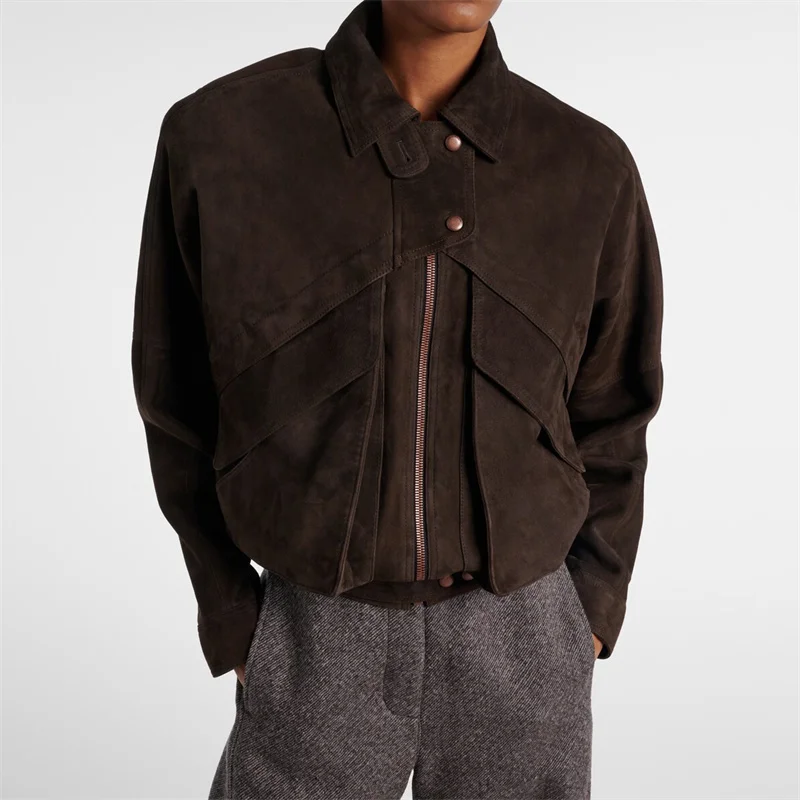 Women's jacket 2025 Winter new high neck windproof women's coat Large pocket decorative motorcycle jacket faux suede outerwears
Women's jacket 2025 Winter new high neck windproof women's coat Large pocket decorative motorcycle jacket faux suede outerwears