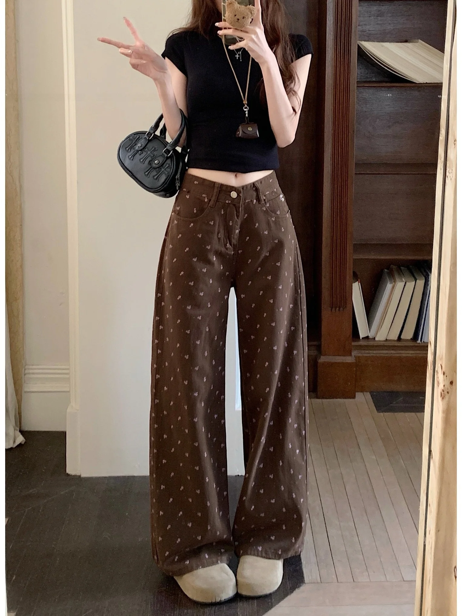 Floral Print High Waist Loose Fit Casual Straight Leg Jeans Women's Summer Commute Style Soft Fabric Comfortable Wide Leg Pants
Floral Print High Waist Loose Fit Casual Straight Leg Jeans Women's Summer Commute Style Soft Fabric Comfortable Wide Leg Pants