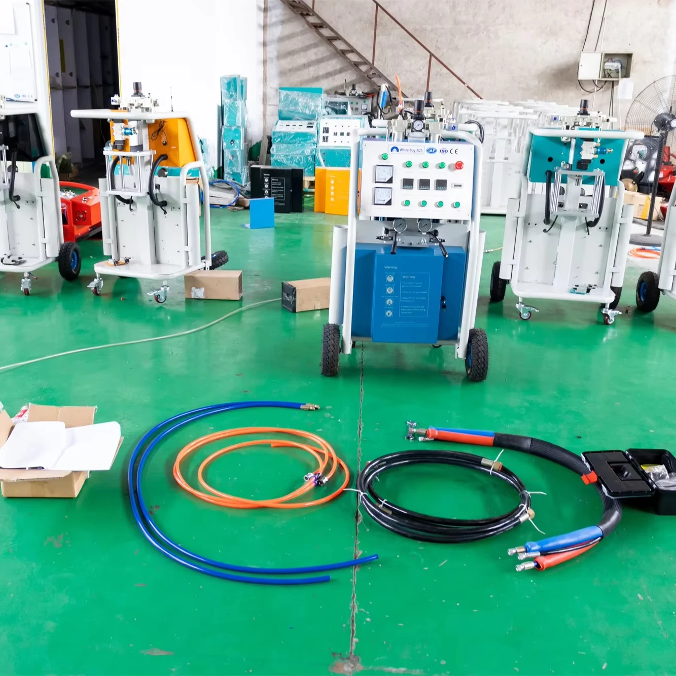 Polyurea Polyurethane Spray Foam Machine Small Portable Polyurea Spray Machine
Polyurea Polyurethane Spray Foam Machine Small Portable Polyurea Spray Machine