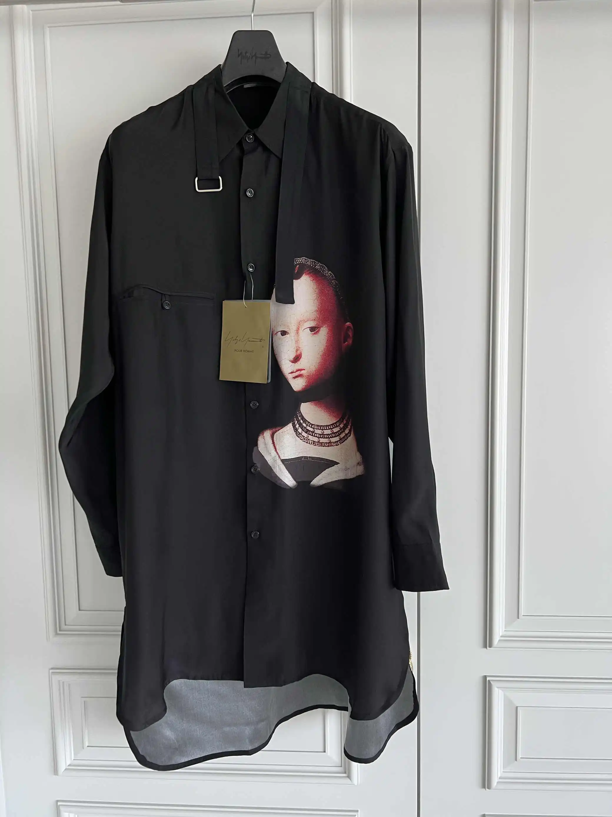 TOP-YAMAMOTO original Design silk portrait collared shirt Oil painting print men's top trendy
TOP-YAMAMOTO original Design silk portrait collared shirt Oil painting print men's top trendy