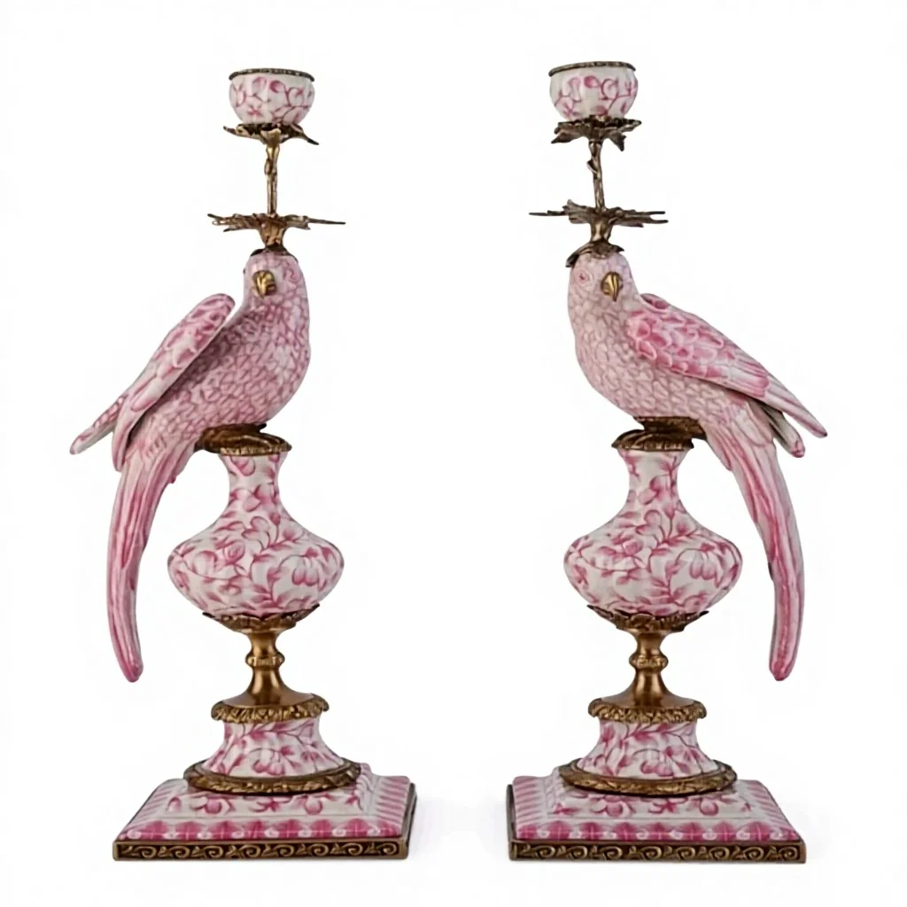 &c Chinese Porcelain Blue and White Candlesticks with Parrot Brass pink Candle Holder European Home Decoration Accessories
&c Chinese Porcelain Blue and White Candlesticks with Parrot Brass pink Candle Holder European Home Decoration Accessories