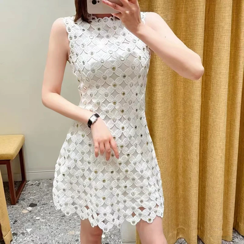 Elegant White Knitted Hollow out Sleeveless Diamond Pattern Backless Dress Vest Long Pants Fashion Set Summer Collection
Elegant White Knitted Hollow out Sleeveless Diamond Pattern Backless Dress Vest Long Pants Fashion Set Summer Collection