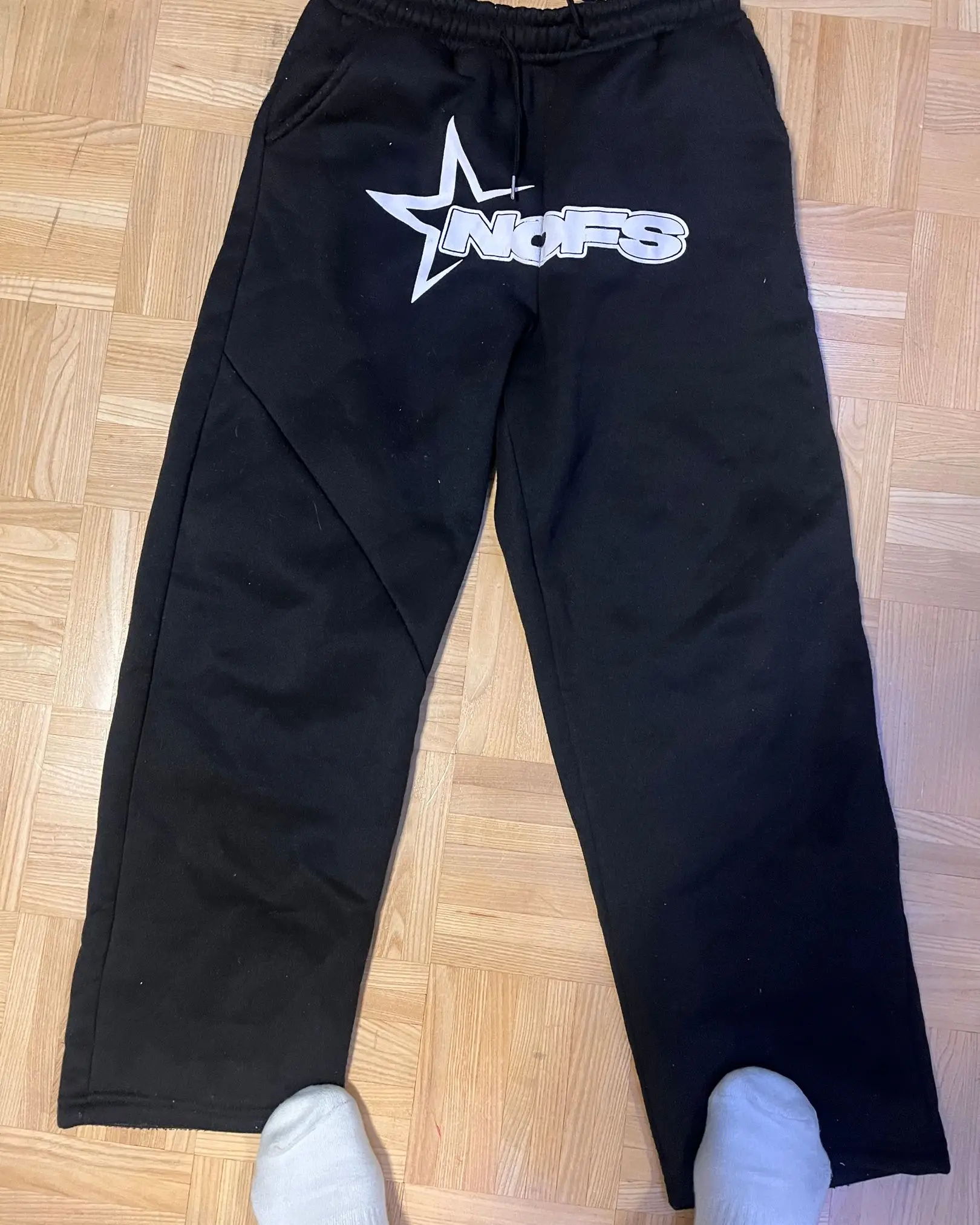 The 2026 New Men's Wide-leg Casual Sport Pants Are Suitable for Wearing in Autumn and Winter. Printed Sport Pants
The 2026 New Men's Wide-leg Casual Sport Pants Are Suitable for Wearing in Autumn and Winter. Printed Sport Pants