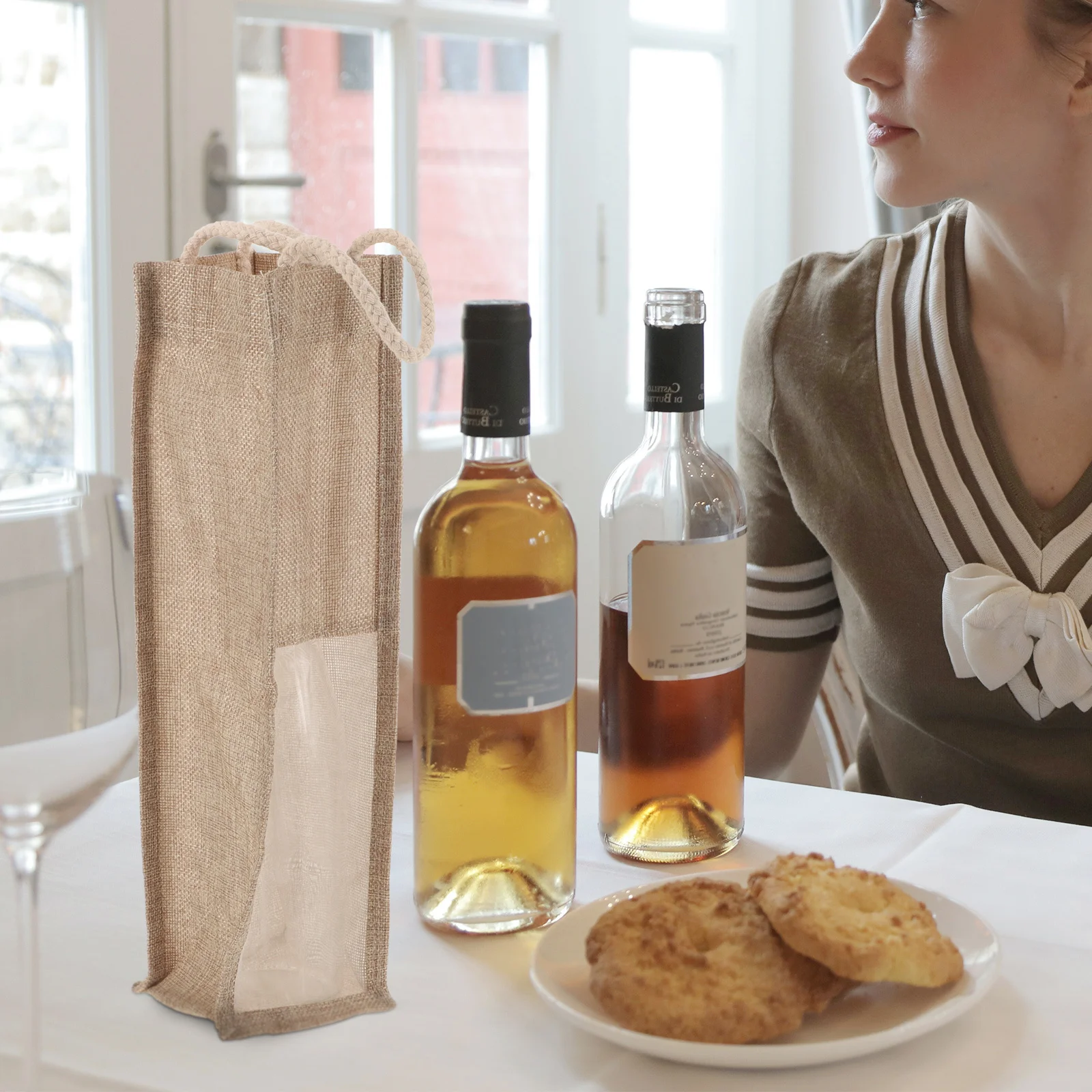 2Pcs Wine Bottle Bags for Gifts Premium Red Wine Holder Bag Reusable Tote with Transparent Window for Party Favor
2Pcs Wine Bottle Bags for Gifts Premium Red Wine Holder Bag Reusable Tote with Transparent Window for Party Favor